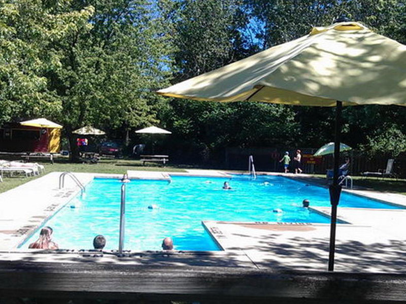 Great Canadian Hideaway gallery photo 2