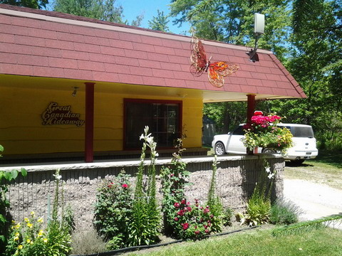 Great Canadian Hideaway photo